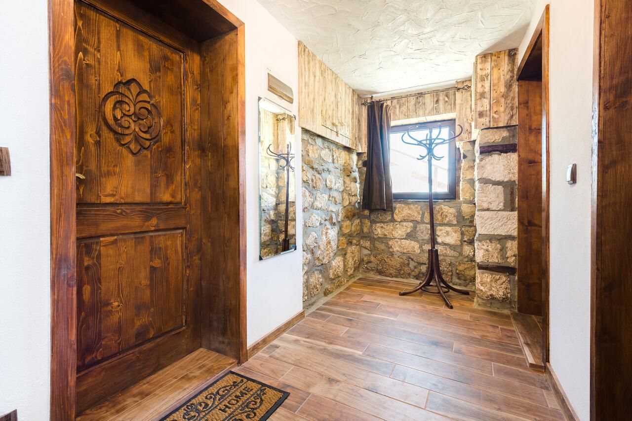 Дома для отпуска Guest House Hristova Kashta - Христова Къща Cherni Vrŭkh