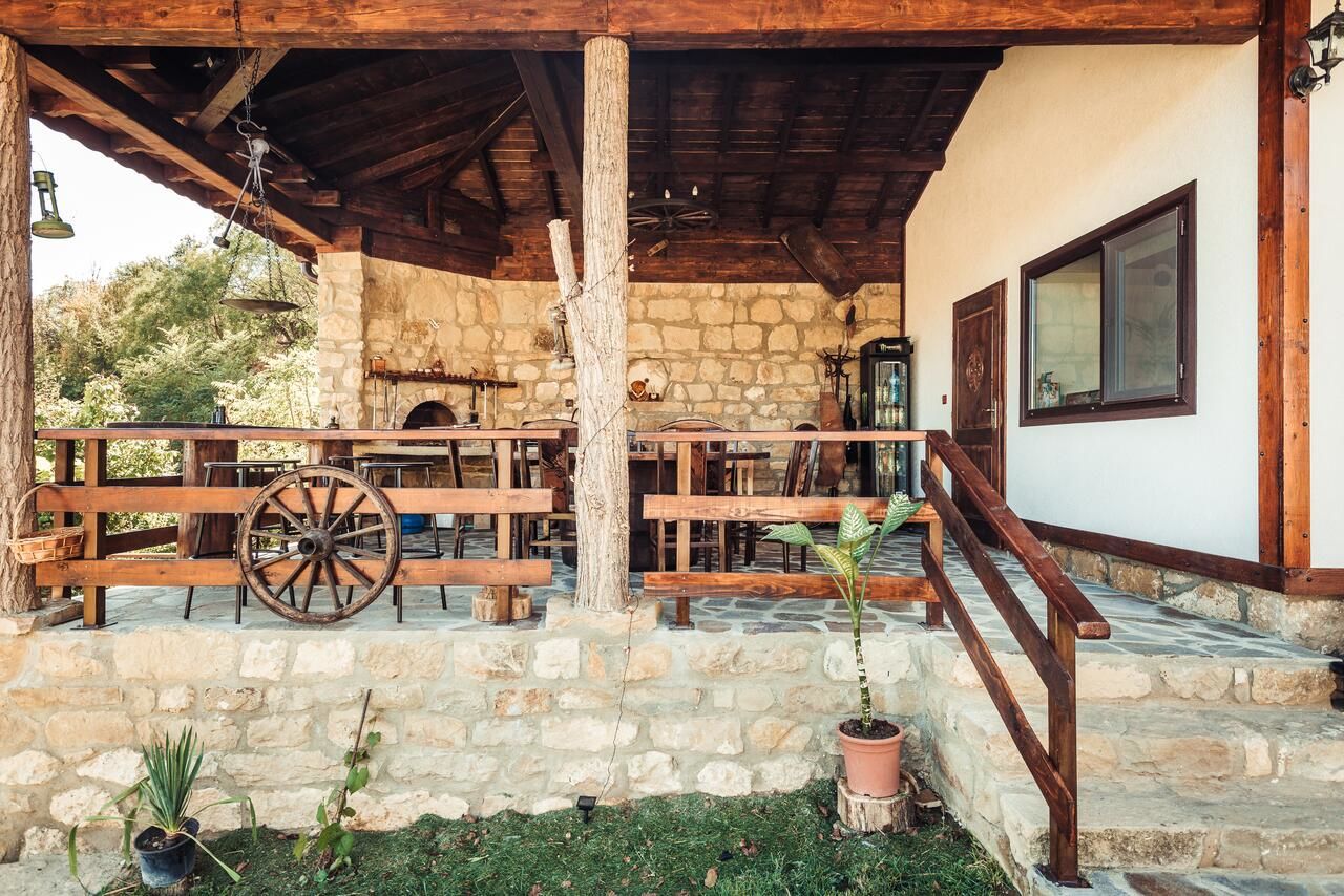 Дома для отпуска Guest House Hristova Kashta - Христова Къща Cherni Vrŭkh