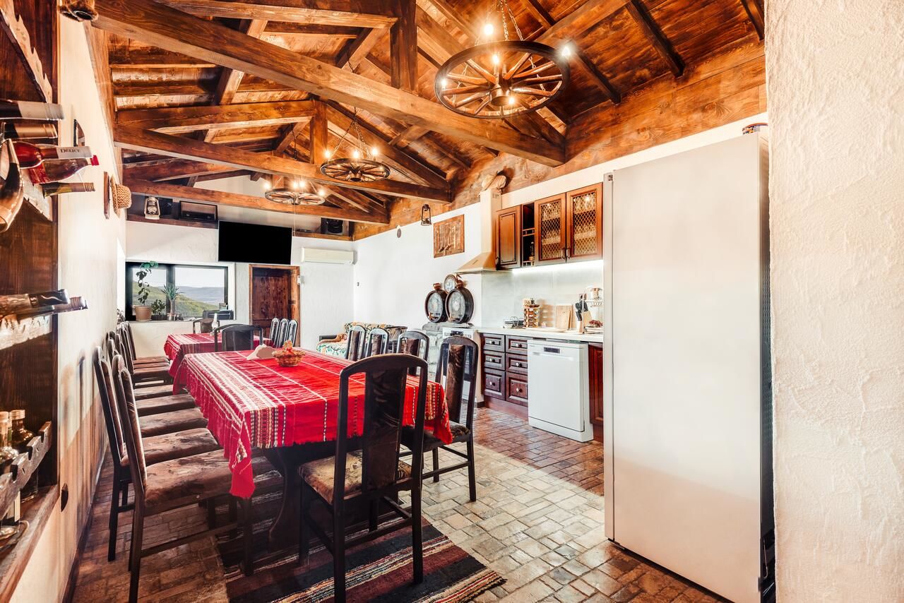 Дома для отпуска Guest House Hristova Kashta - Христова Къща Cherni Vrŭkh