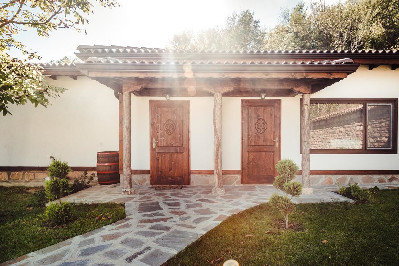 Дома для отпуска Guest House Hristova Kashta - Христова Къща Cherni Vrŭkh