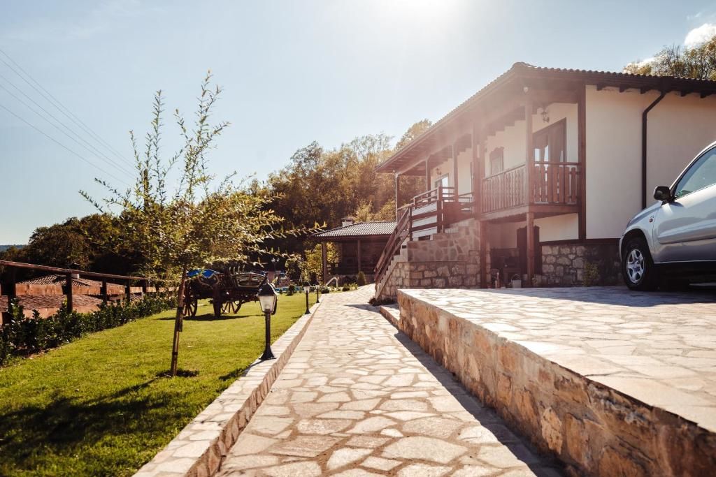 Дома для отпуска Guest House Hristova Kashta - Христова Къща Cherni Vrŭkh